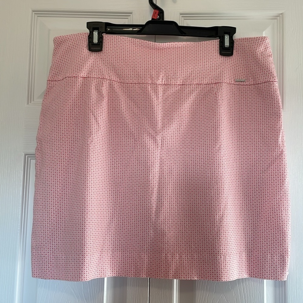 S.C.&CO. Skort Sz XL Coral & white geometric print Lined pockets Stretch Spandex
